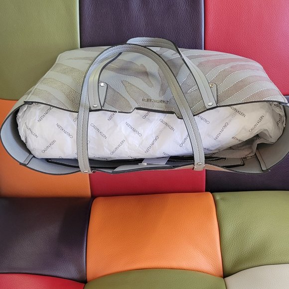 Calvin Klein Dian Tote NWT - Picture 7 of 14